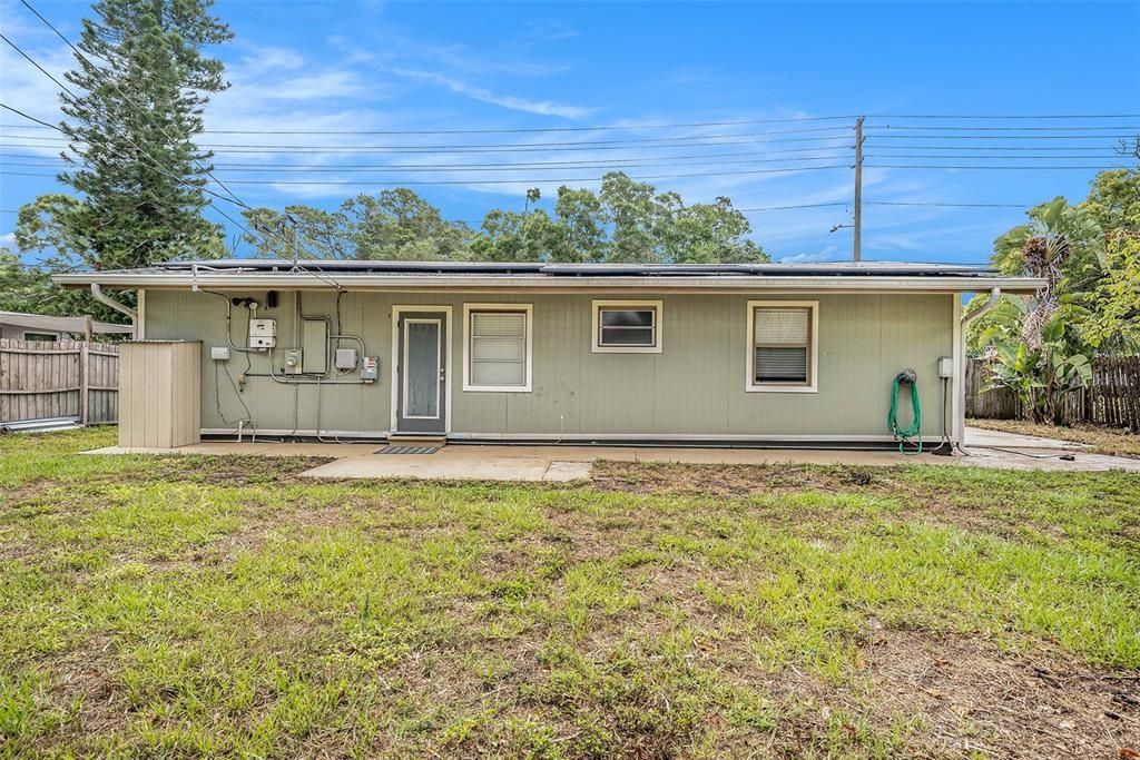 For Sale: $385,000 (3 beds, 2 baths, 1104 Square Feet)