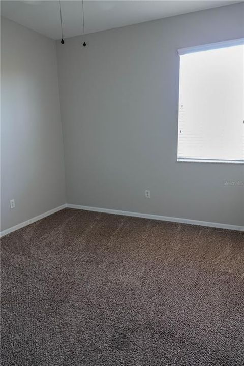 For Rent: $2,000 (3 beds, 2 baths, 1587 Square Feet)