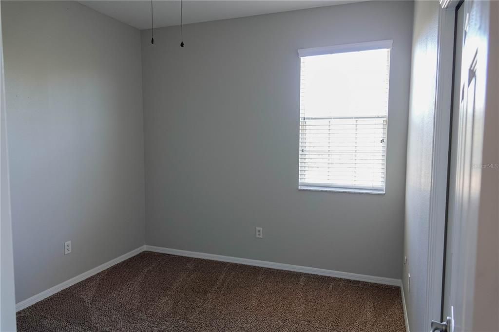 For Rent: $2,000 (3 beds, 2 baths, 1587 Square Feet)