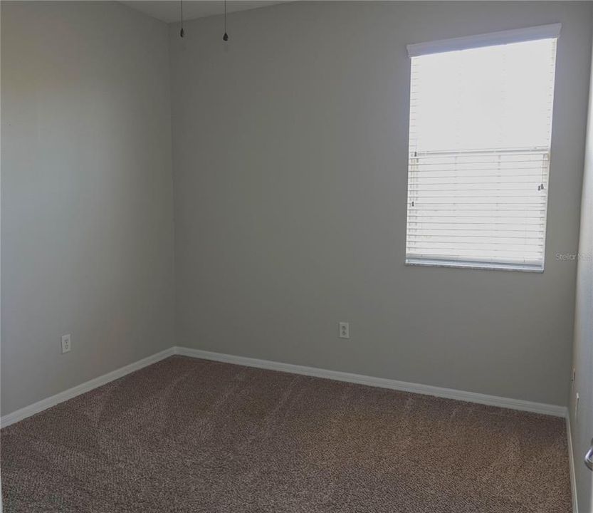 For Rent: $2,000 (3 beds, 2 baths, 1587 Square Feet)