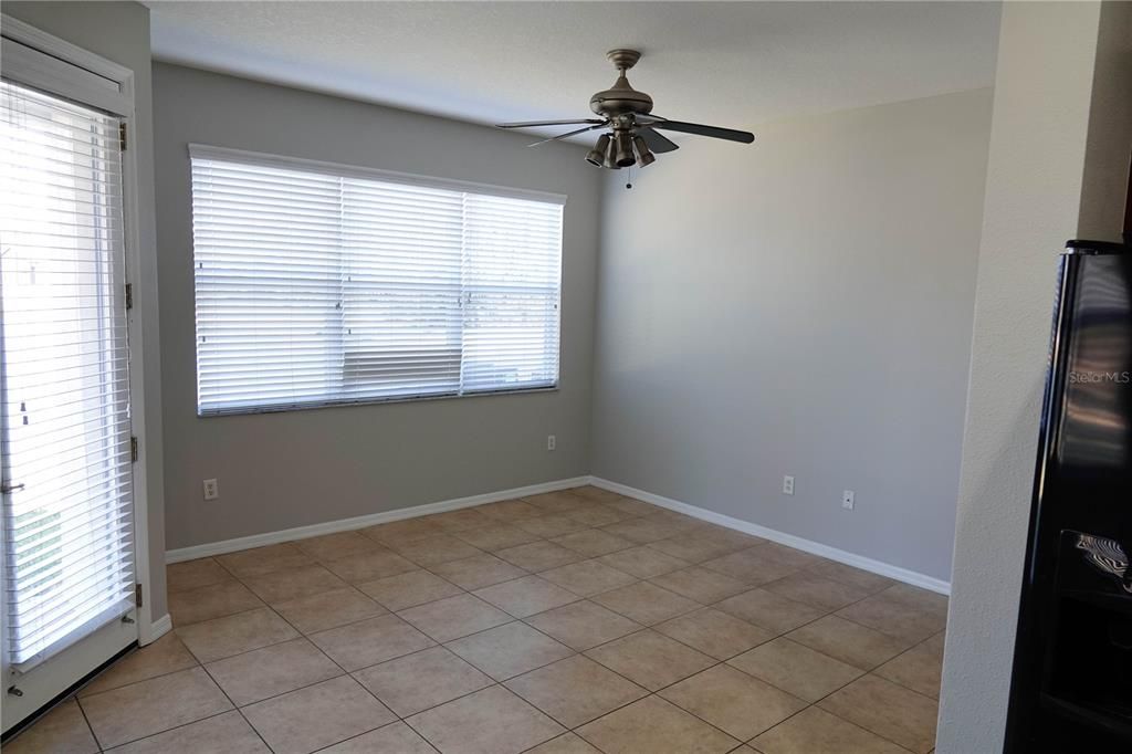 For Rent: $2,000 (3 beds, 2 baths, 1587 Square Feet)