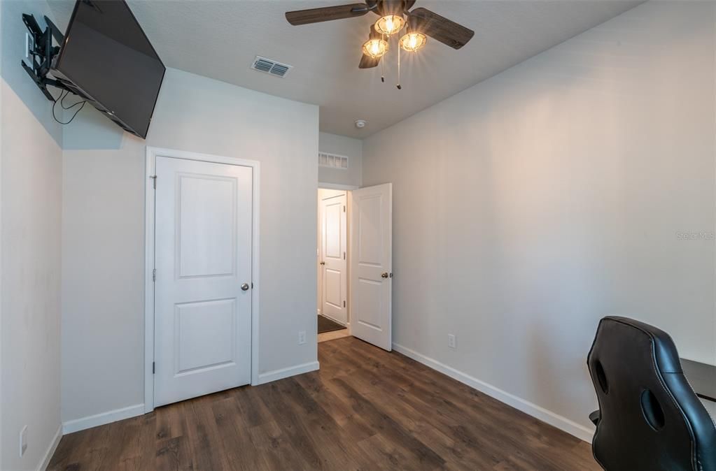 Active With Contract: $465,000 (3 beds, 3 baths, 2009 Square Feet)