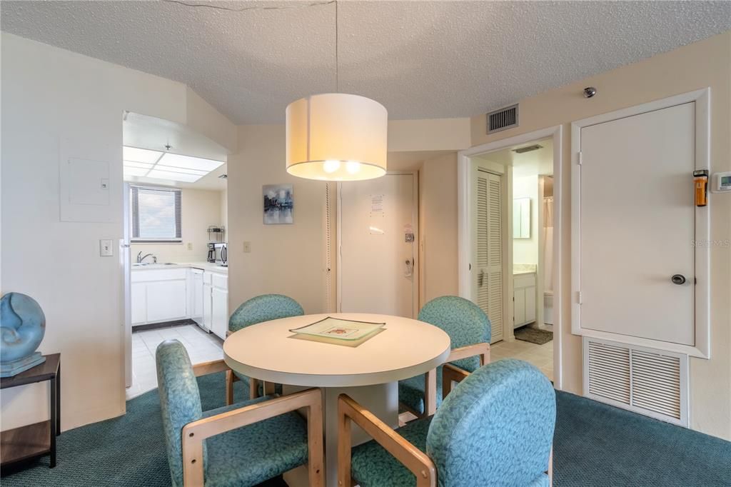 Recently Sold: $289,000 (1 beds, 1 baths, 768 Square Feet)