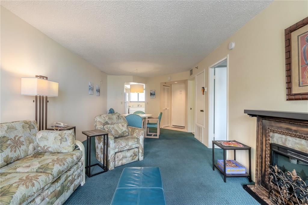 Recently Sold: $289,000 (1 beds, 1 baths, 768 Square Feet)