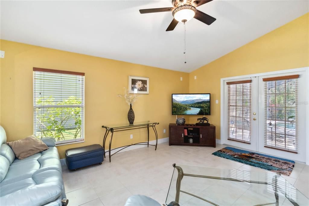 Active With Contract: $459,900 (3 beds, 2 baths, 1707 Square Feet)