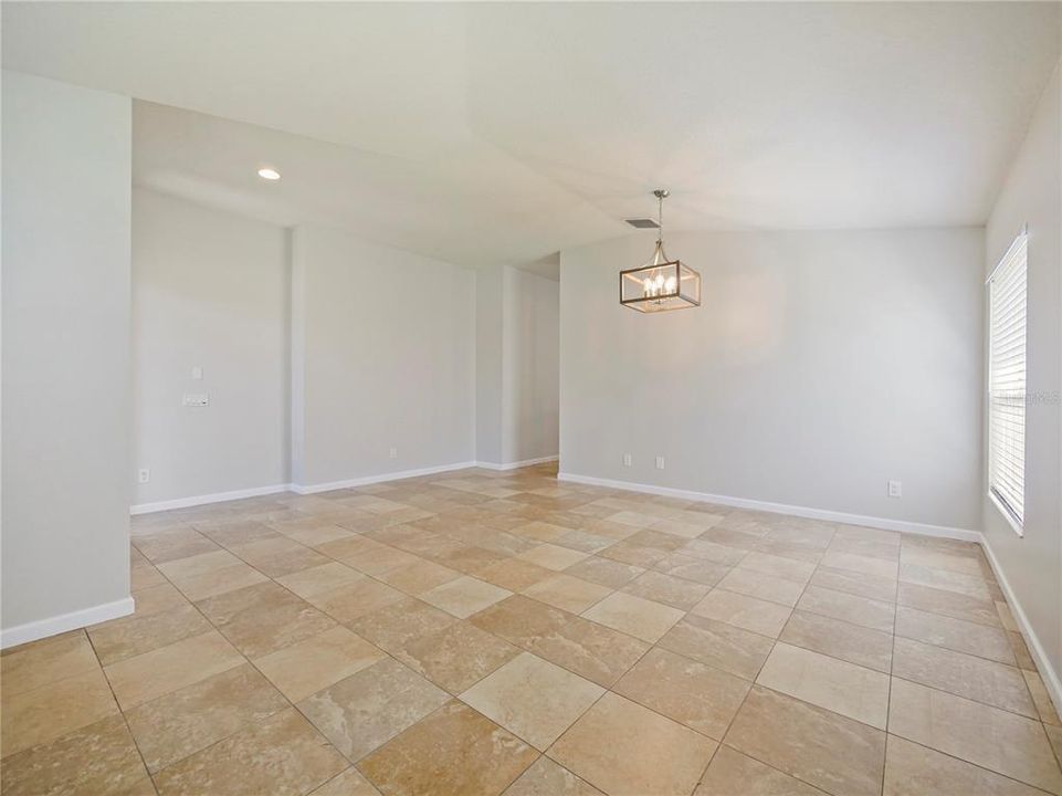 For Sale: $384,000 (3 beds, 2 baths, 1814 Square Feet)