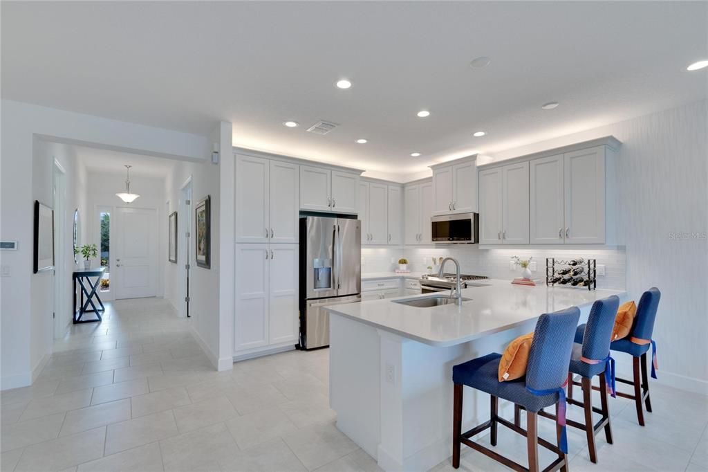 Active With Contract: $449,900 (2 beds, 2 baths, 1710 Square Feet)