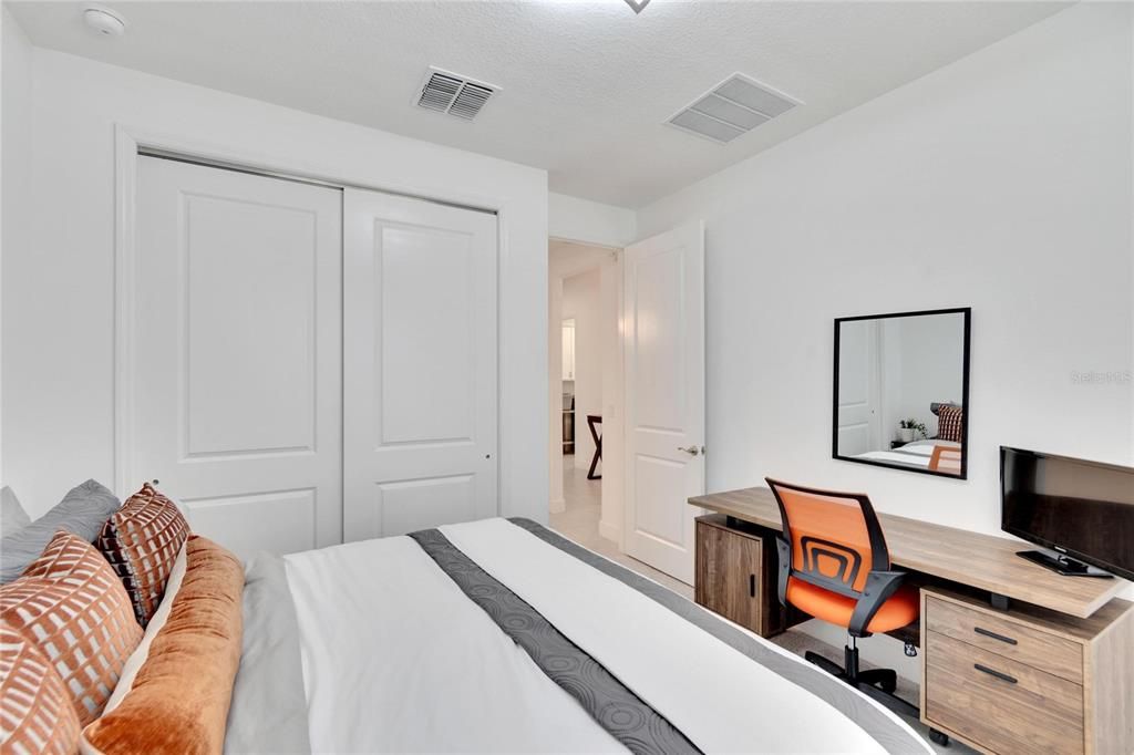 Active With Contract: $449,900 (2 beds, 2 baths, 1710 Square Feet)