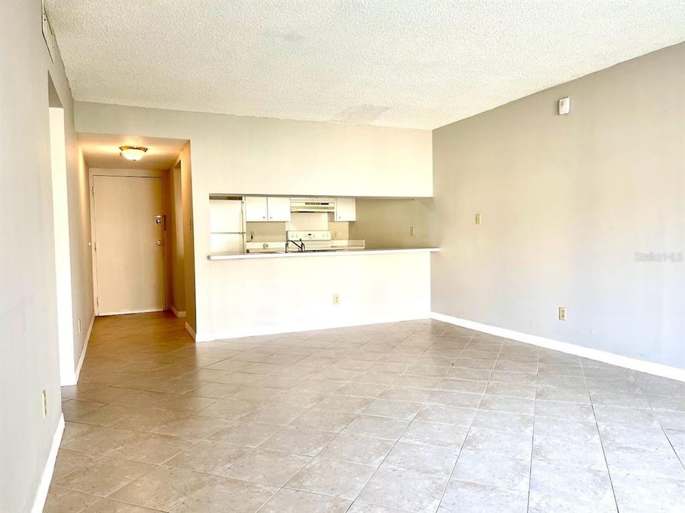 For Rent: $1,500 (2 beds, 1 baths, 783 Square Feet)