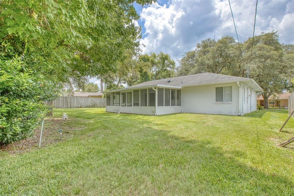 For Sale: $324,000 (3 beds, 2 baths, 1458 Square Feet)