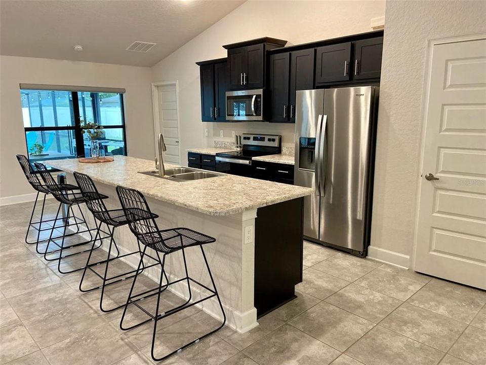 Active With Contract: $3,200 (4 beds, 3 baths, 1608 Square Feet)