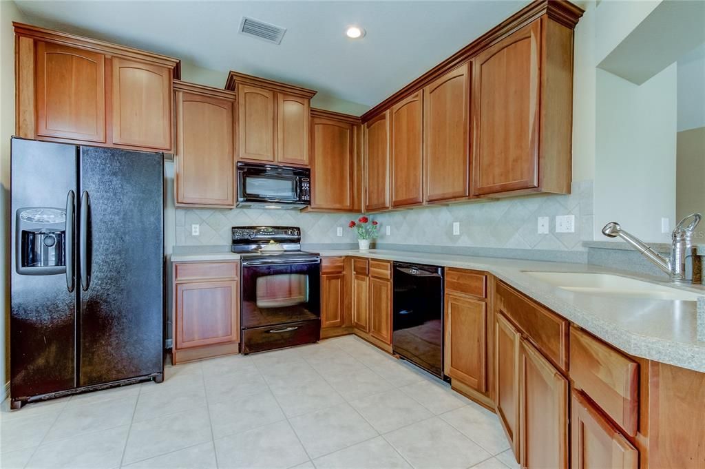 For Rent: $2,100 (3 beds, 2 baths, 1513 Square Feet)