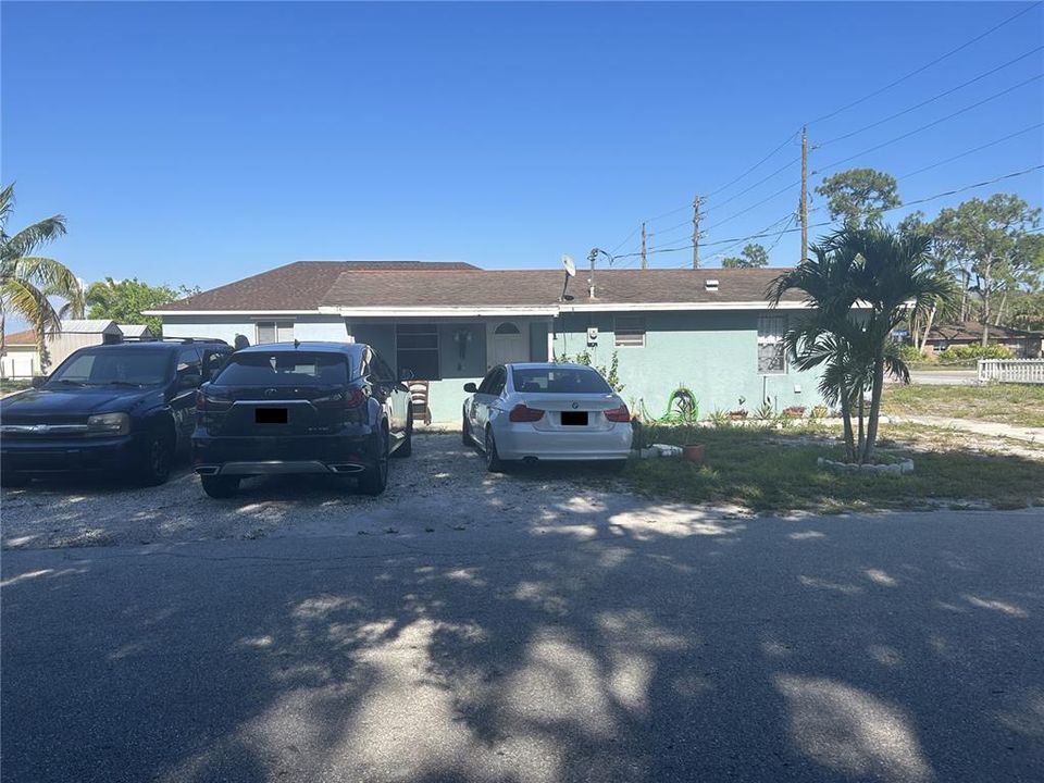 Recently Sold: $260,000 (3 beds, 1 baths, 936 Square Feet)