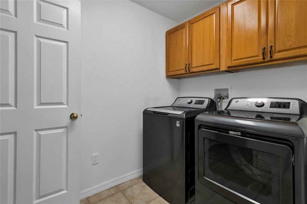 For Rent: $2,250 (3 beds, 2 baths, 1607 Square Feet)