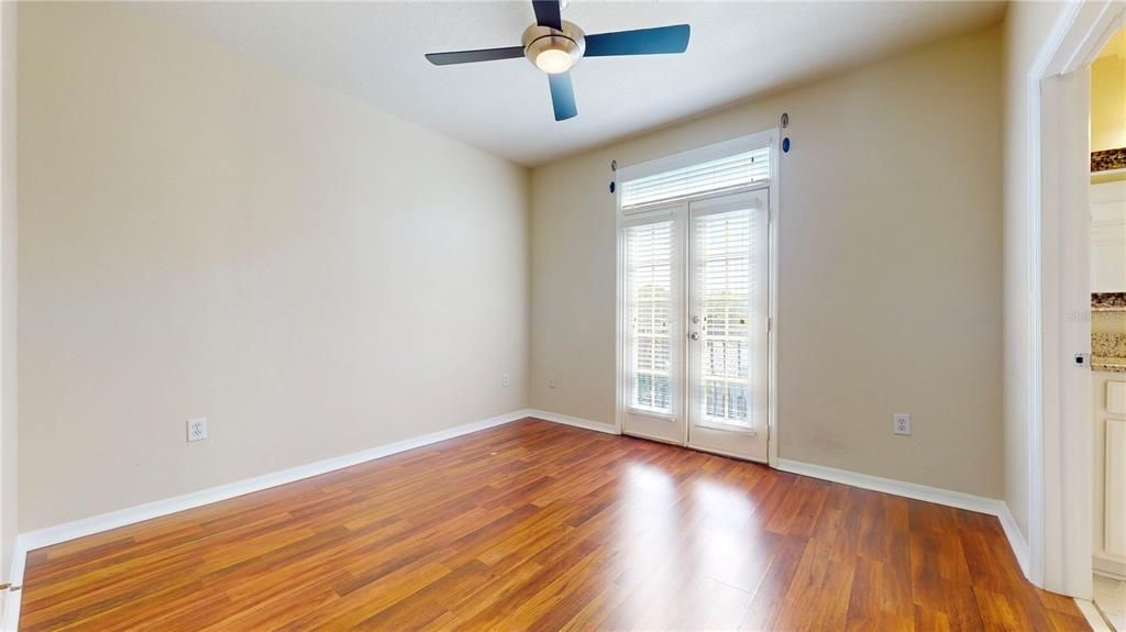 Active With Contract: $2,795 (2 beds, 2 baths, 1073 Square Feet)