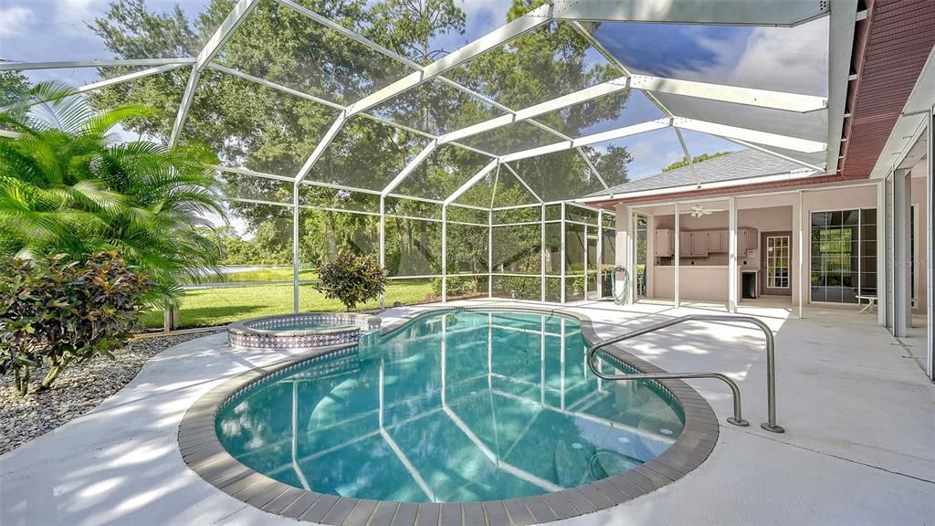 Pool, Spa, Oudoor Kitchen, Covered Lanai....Perfect Setup for the Perfect Day