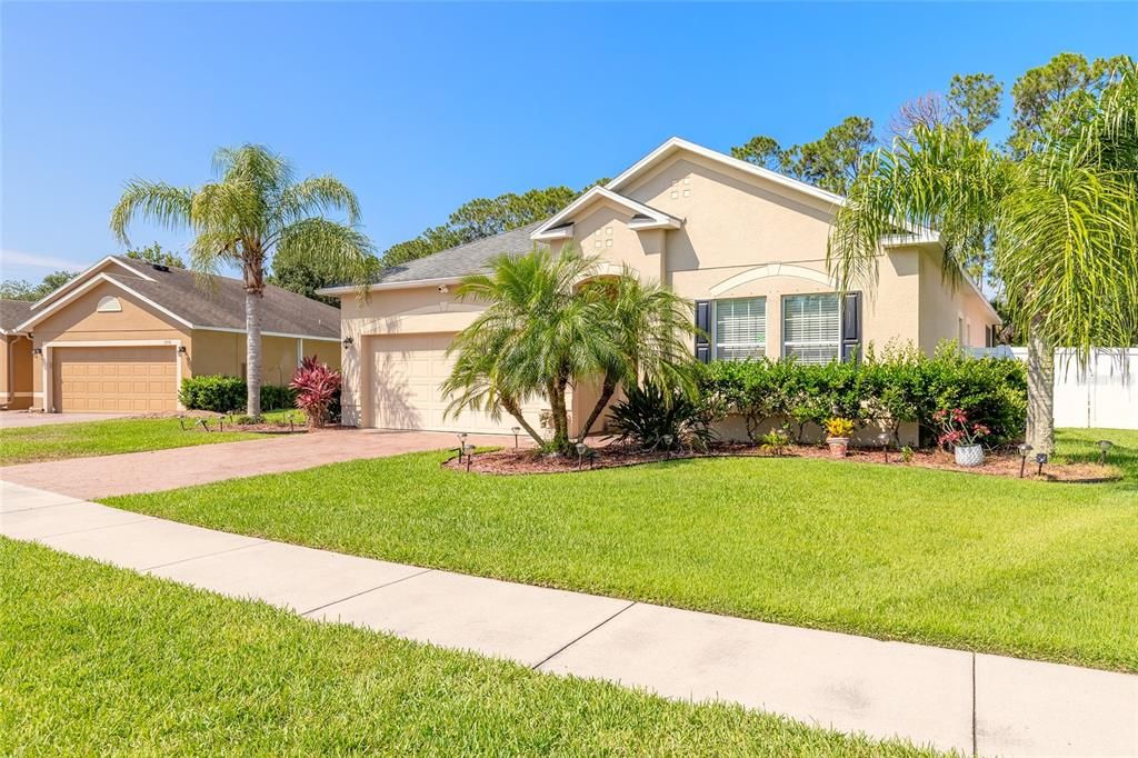 For Sale: $419,000 (3 beds, 2 baths, 1980 Square Feet)