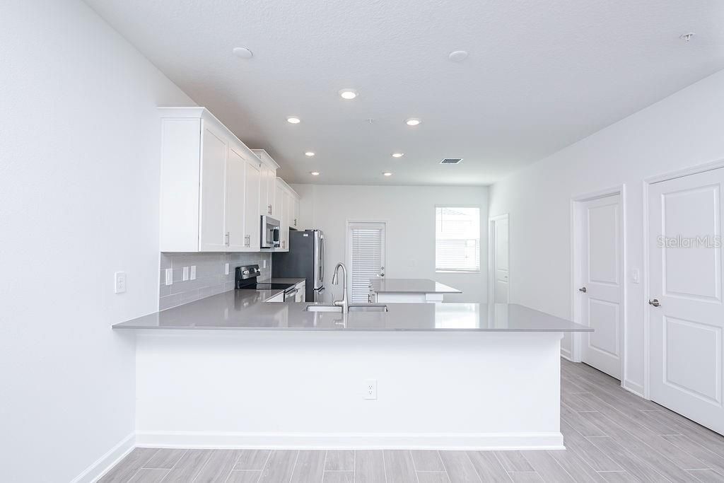 Active With Contract: $445,000 (3 beds, 2 baths, 1615 Square Feet)