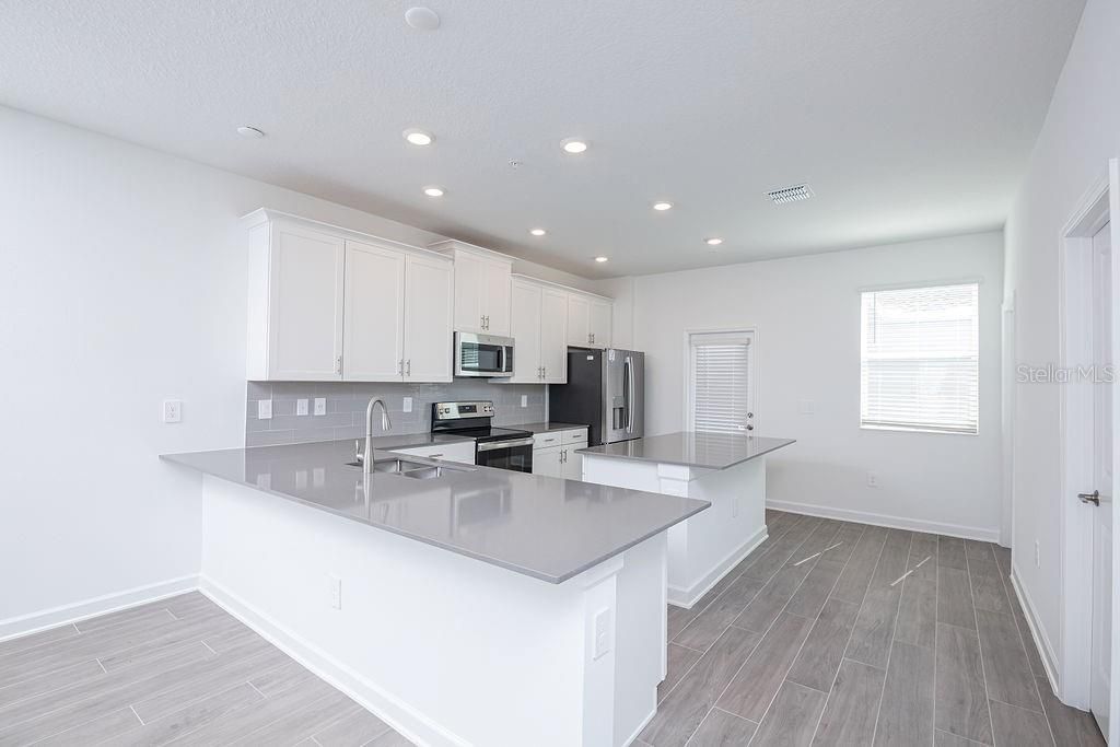 Active With Contract: $445,000 (3 beds, 2 baths, 1615 Square Feet)