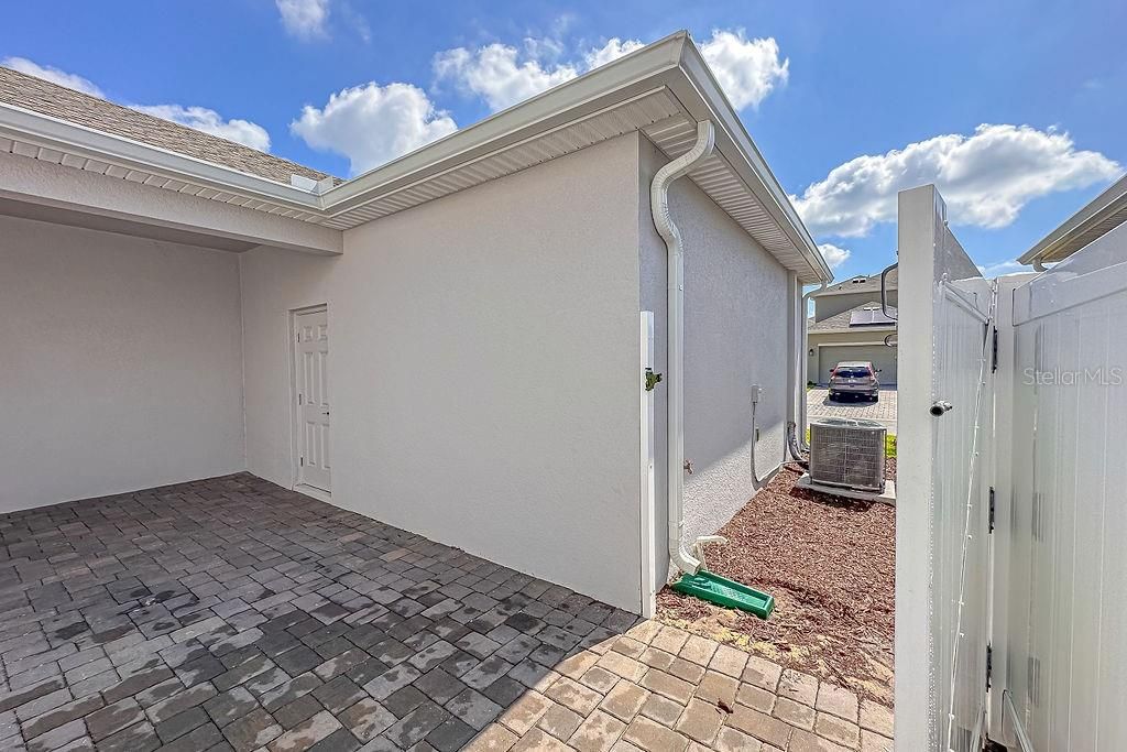 Active With Contract: $445,000 (3 beds, 2 baths, 1615 Square Feet)