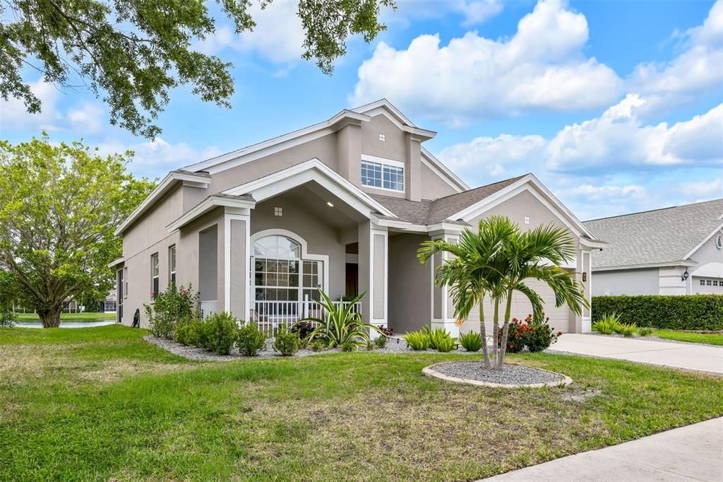 For Sale: $900,000 (4 beds, 2 baths, 2408 Square Feet)