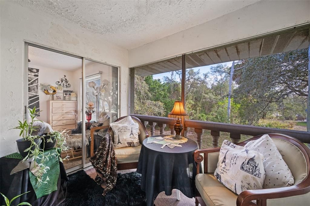 Screened Balcony with Scenic Views!