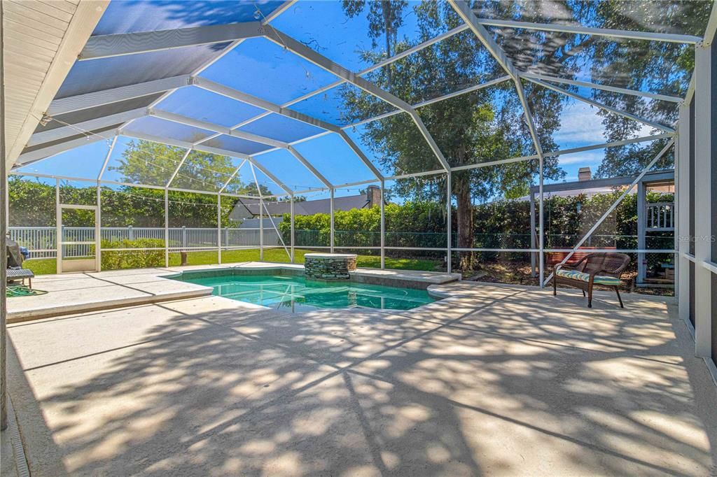 Screen Enclosed Saltwater Pool