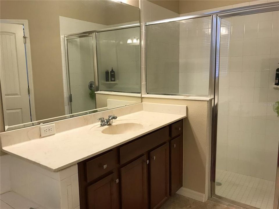 For Rent: $2,395 (3 beds, 2 baths, 2191 Square Feet)