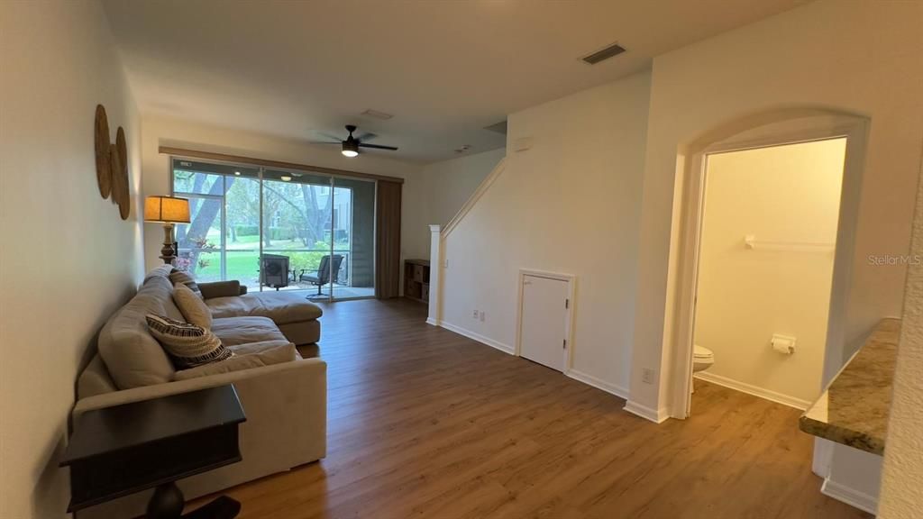 For Sale: $288,900 (2 beds, 2 baths, 1504 Square Feet)