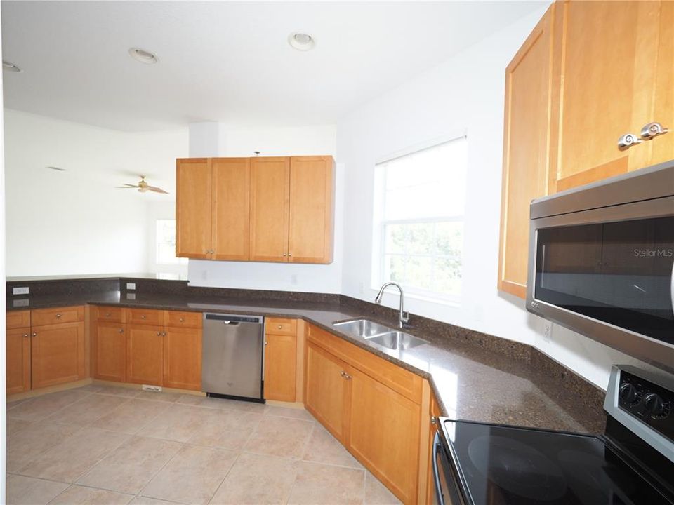 For Rent: $2,700 (3 beds, 2 baths, 2295 Square Feet)