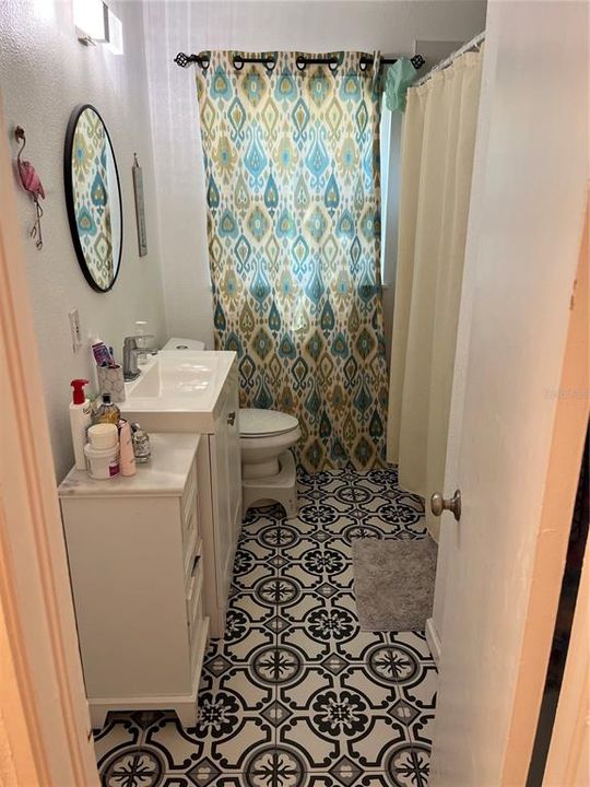 Updated bathroom with tub bath