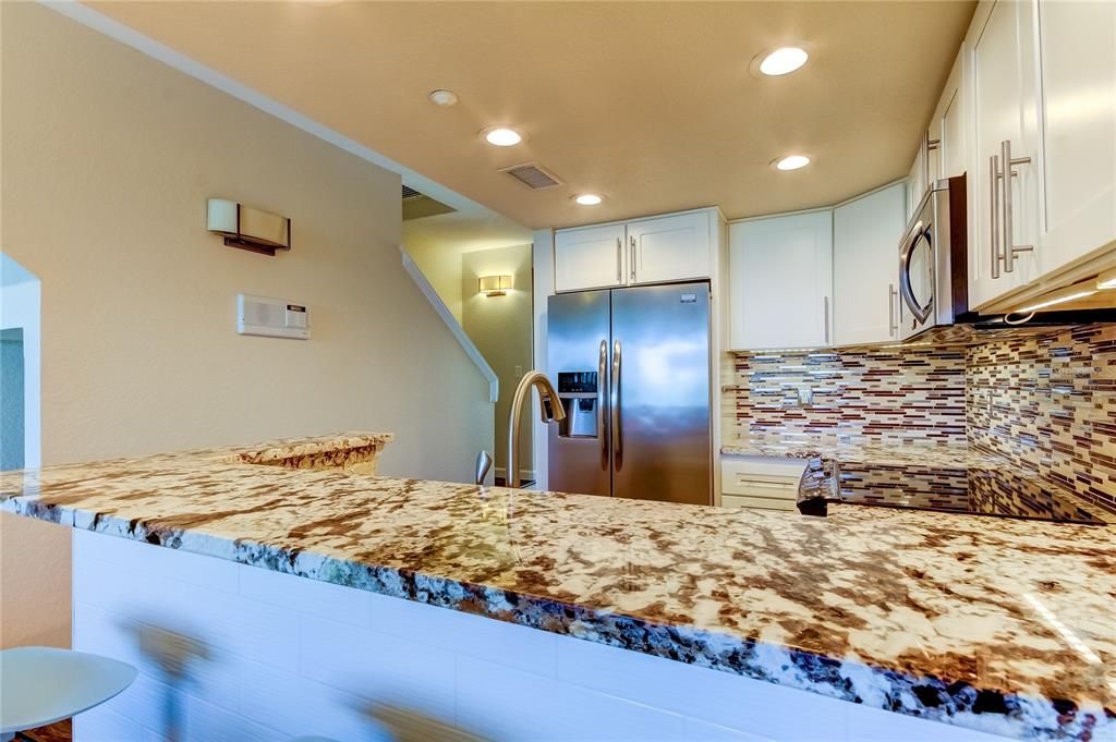 En Venta: $569,000 (3 camas, 3 baños, 1834 Pies cuadrados)