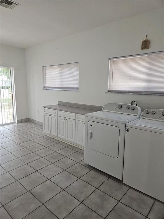 For Rent: $2,200 (2 beds, 2 baths, 1532 Square Feet)