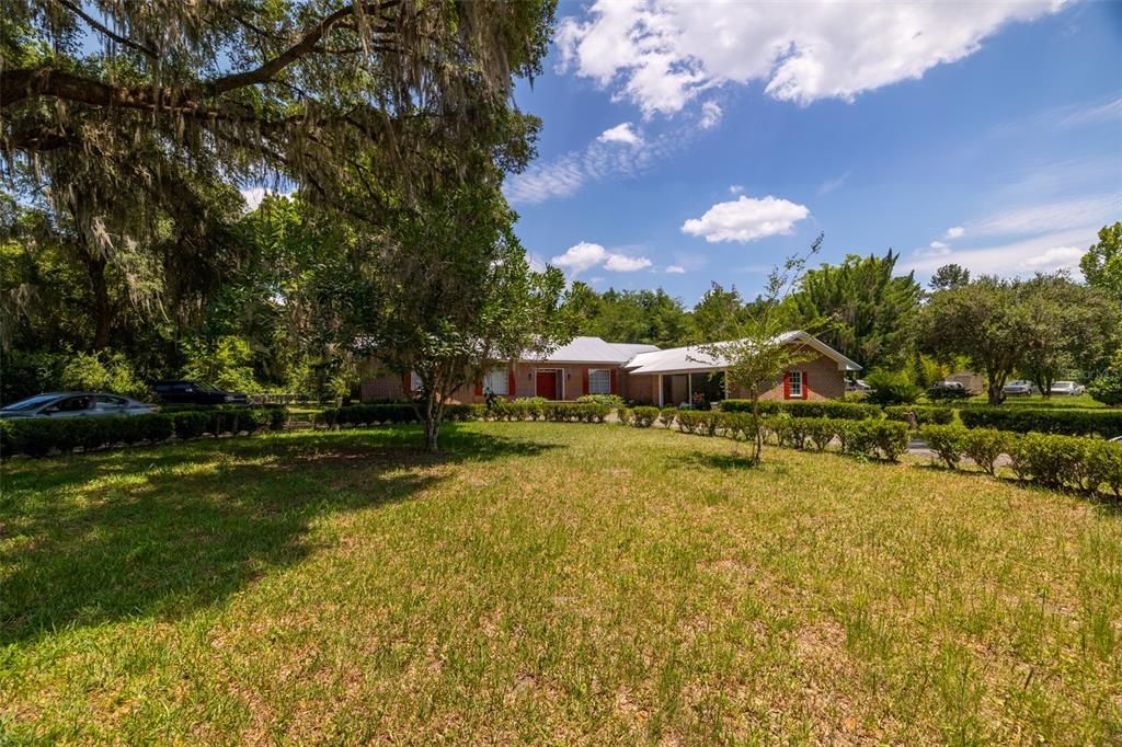 Active With Contract: $450,000 (4 beds, 2 baths, 2942 Square Feet)