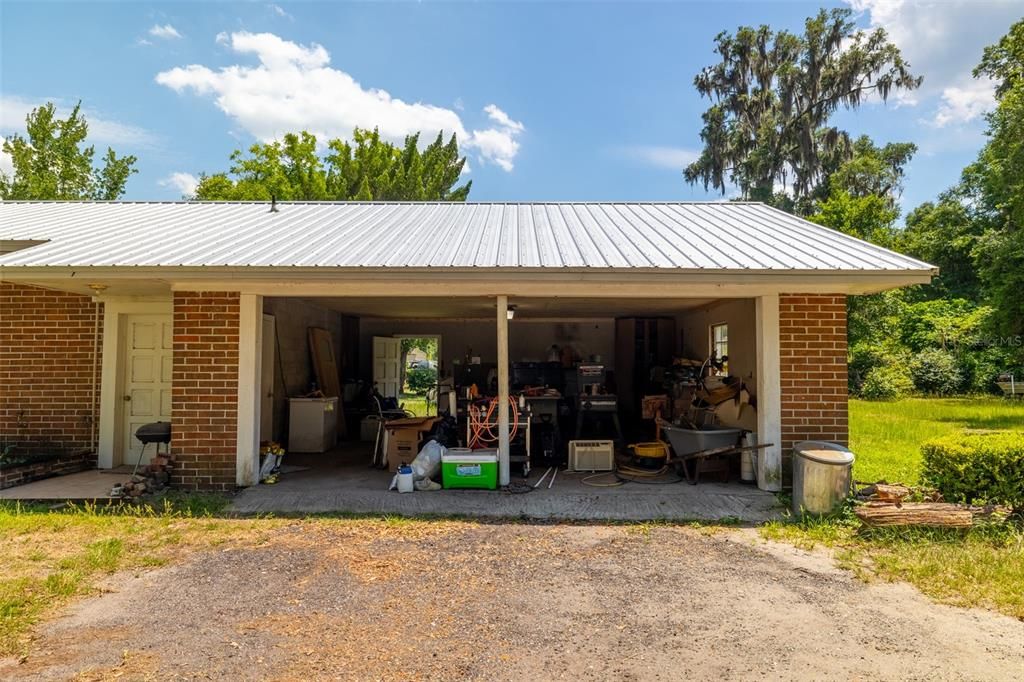 Active With Contract: $450,000 (4 beds, 2 baths, 2942 Square Feet)