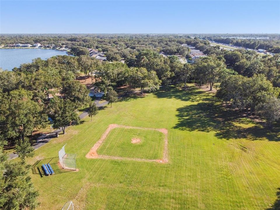 Active With Contract: $435,000 (4 beds, 2 baths, 1946 Square Feet)