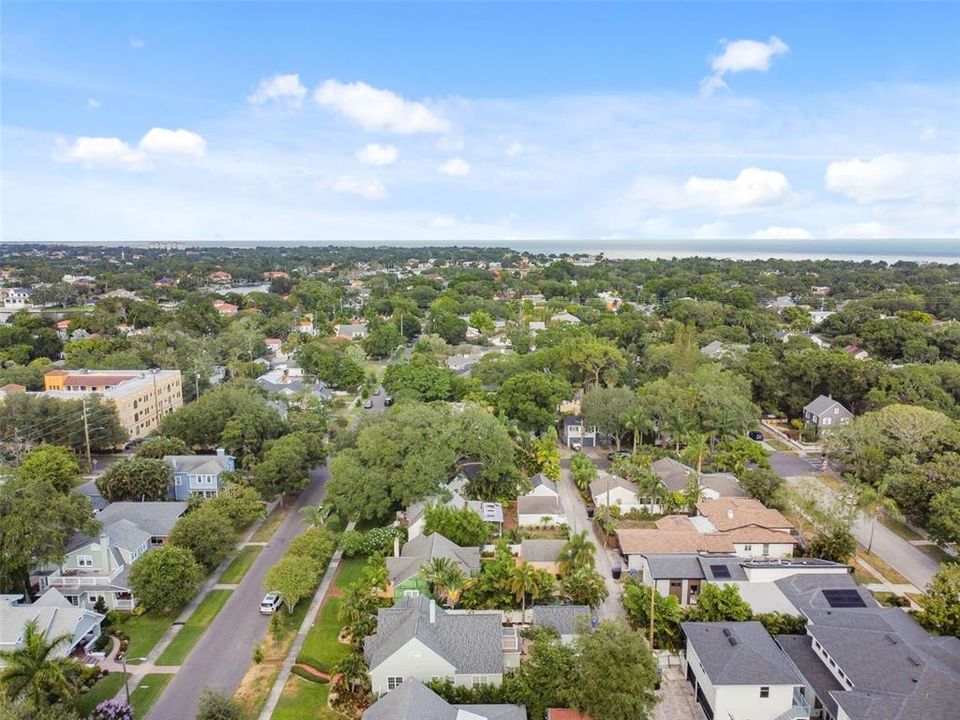 Active With Contract: $1,350,000 (3 beds, 3 baths, 2321 Square Feet)