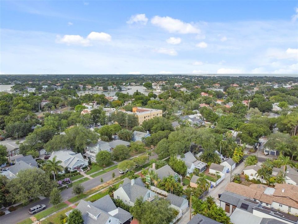 Active With Contract: $1,350,000 (3 beds, 3 baths, 2321 Square Feet)