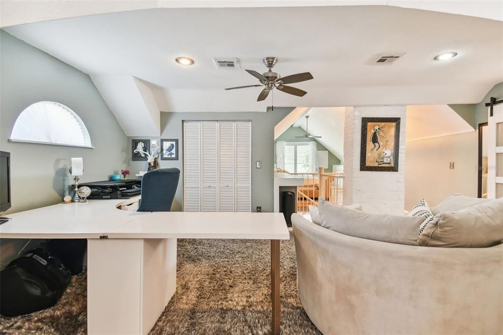 Active With Contract: $1,350,000 (3 beds, 3 baths, 2321 Square Feet)