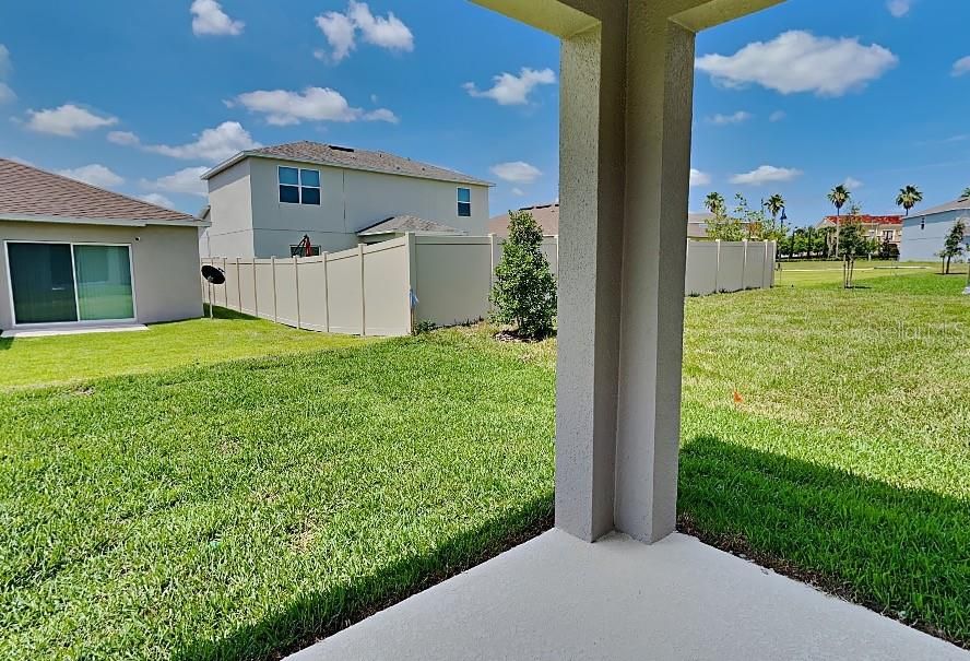 Active With Contract: $2,450 (4 beds, 2 baths, 1828 Square Feet)