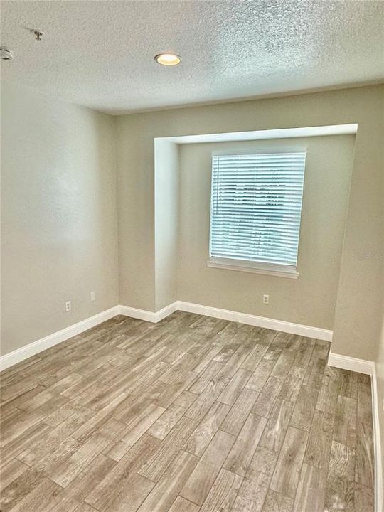 Recently Rented: $2,400 (2 beds, 2 baths, 1170 Square Feet)