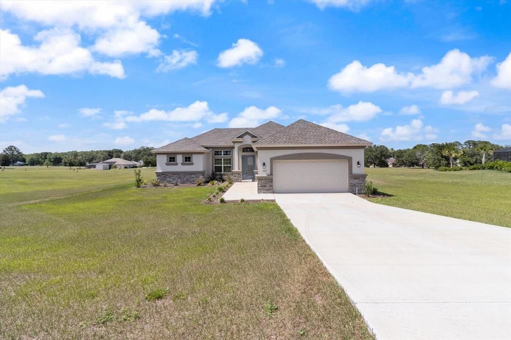 For Sale: $499,000 (3 beds, 2 baths, 1799 Square Feet)