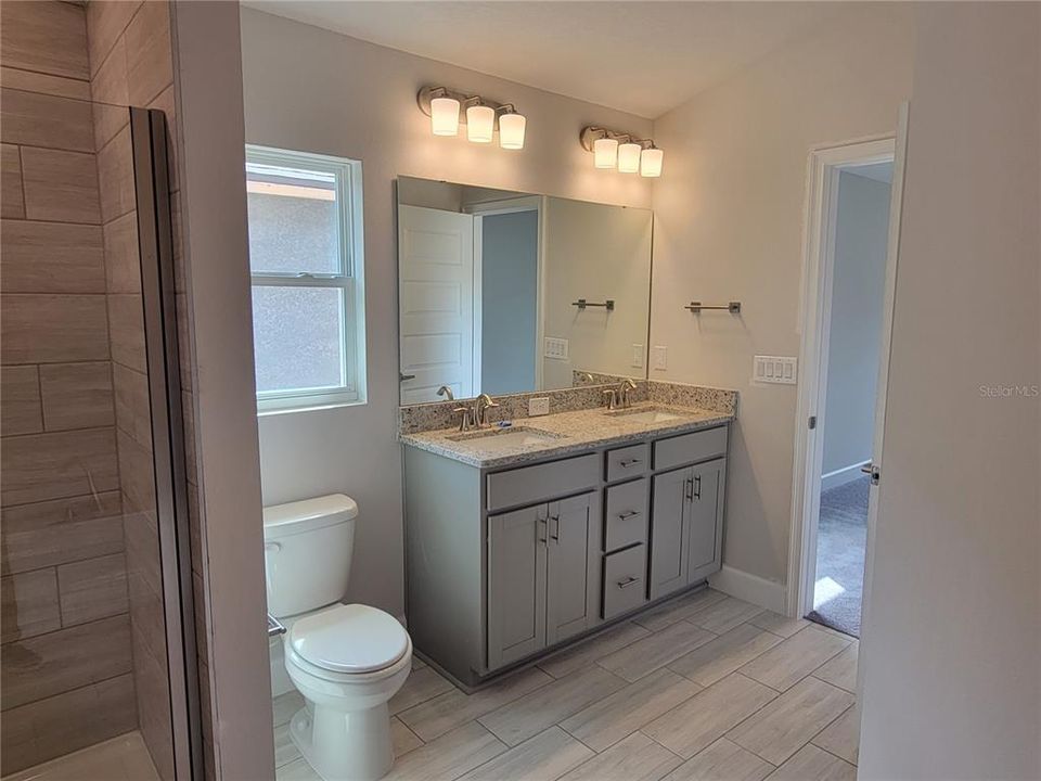 For Sale: $367,829 (4 beds, 2 baths, 1820 Square Feet)