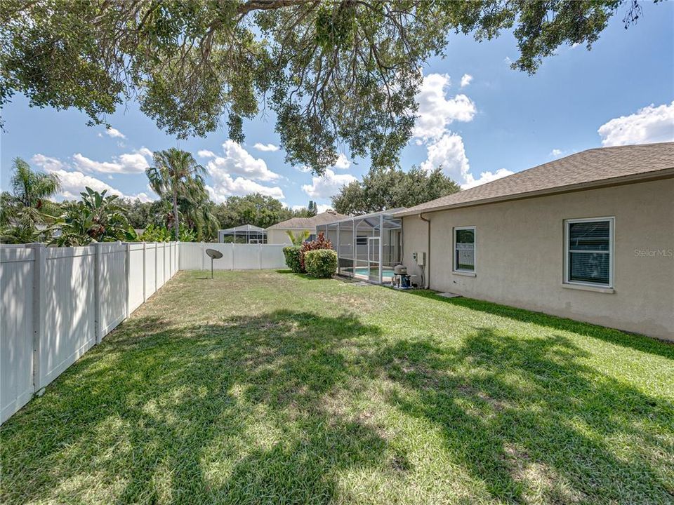 Active With Contract: $489,000 (4 beds, 2 baths, 2300 Square Feet)