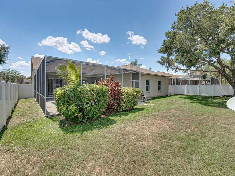 Active With Contract: $489,000 (4 beds, 2 baths, 2300 Square Feet)