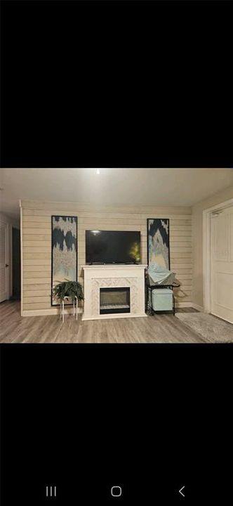For Rent: $2,000 (2 beds, 2 baths, 899 Square Feet)