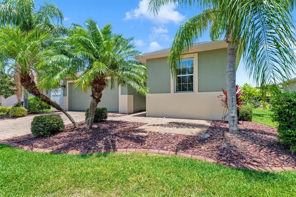 For Sale: $409,900 (3 beds, 2 baths, 1560 Square Feet)