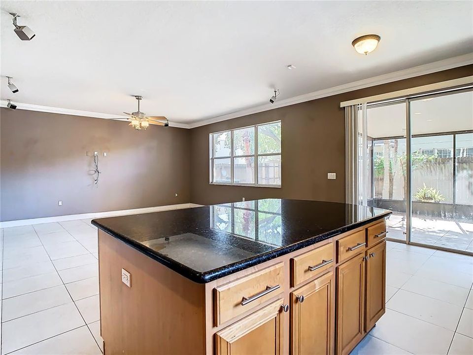 For Sale: $394,900 (3 beds, 2 baths, 2478 Square Feet)