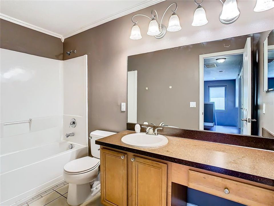 For Sale: $394,900 (3 beds, 2 baths, 2478 Square Feet)