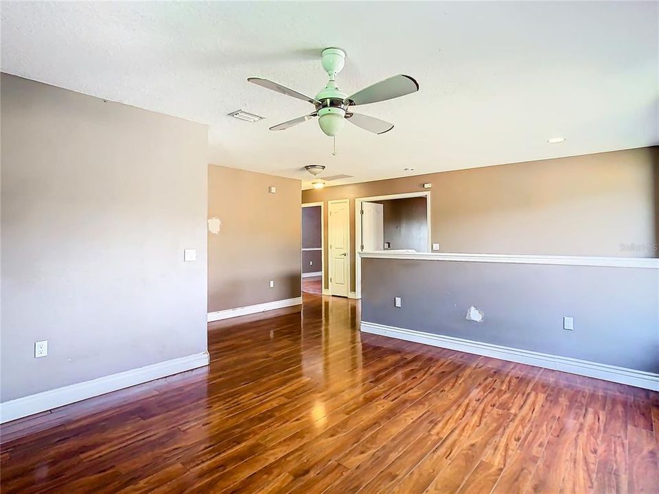 For Sale: $394,900 (3 beds, 2 baths, 2478 Square Feet)